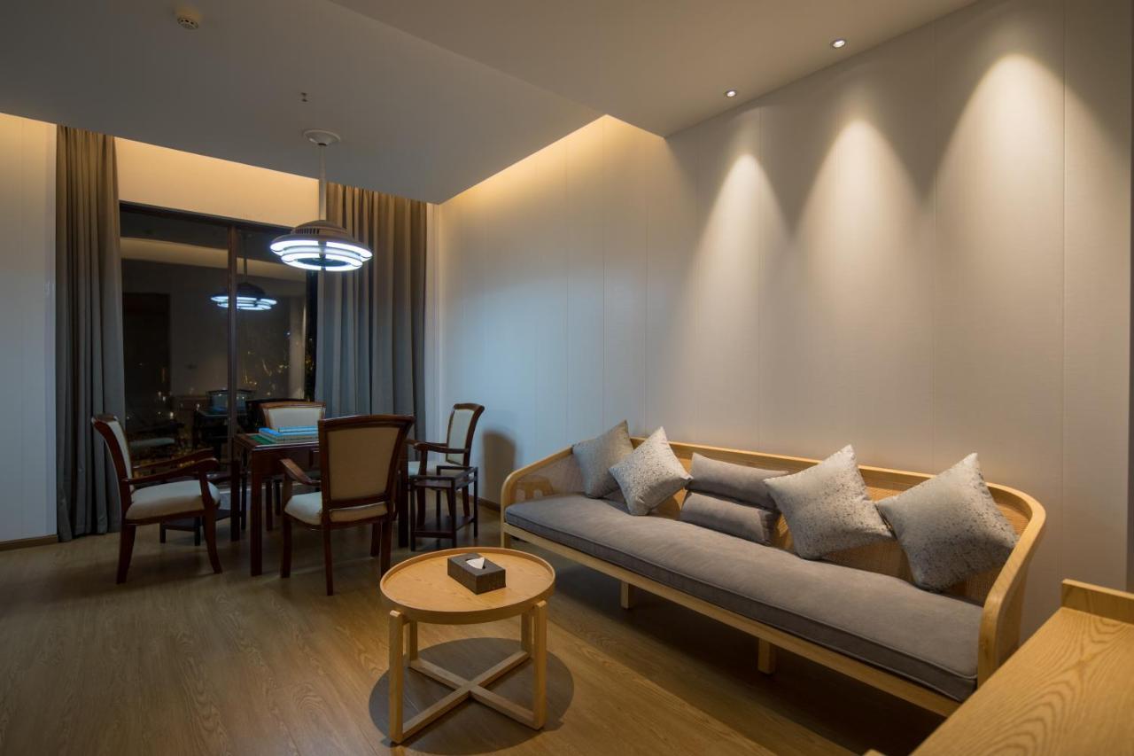 Howard Johnson Huashuiwan Hot Springs Resort Thành Đô Ngoại thất bức ảnh