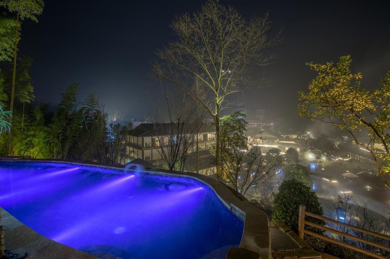 Howard Johnson Huashuiwan Hot Springs Resort Thành Đô Ngoại thất bức ảnh